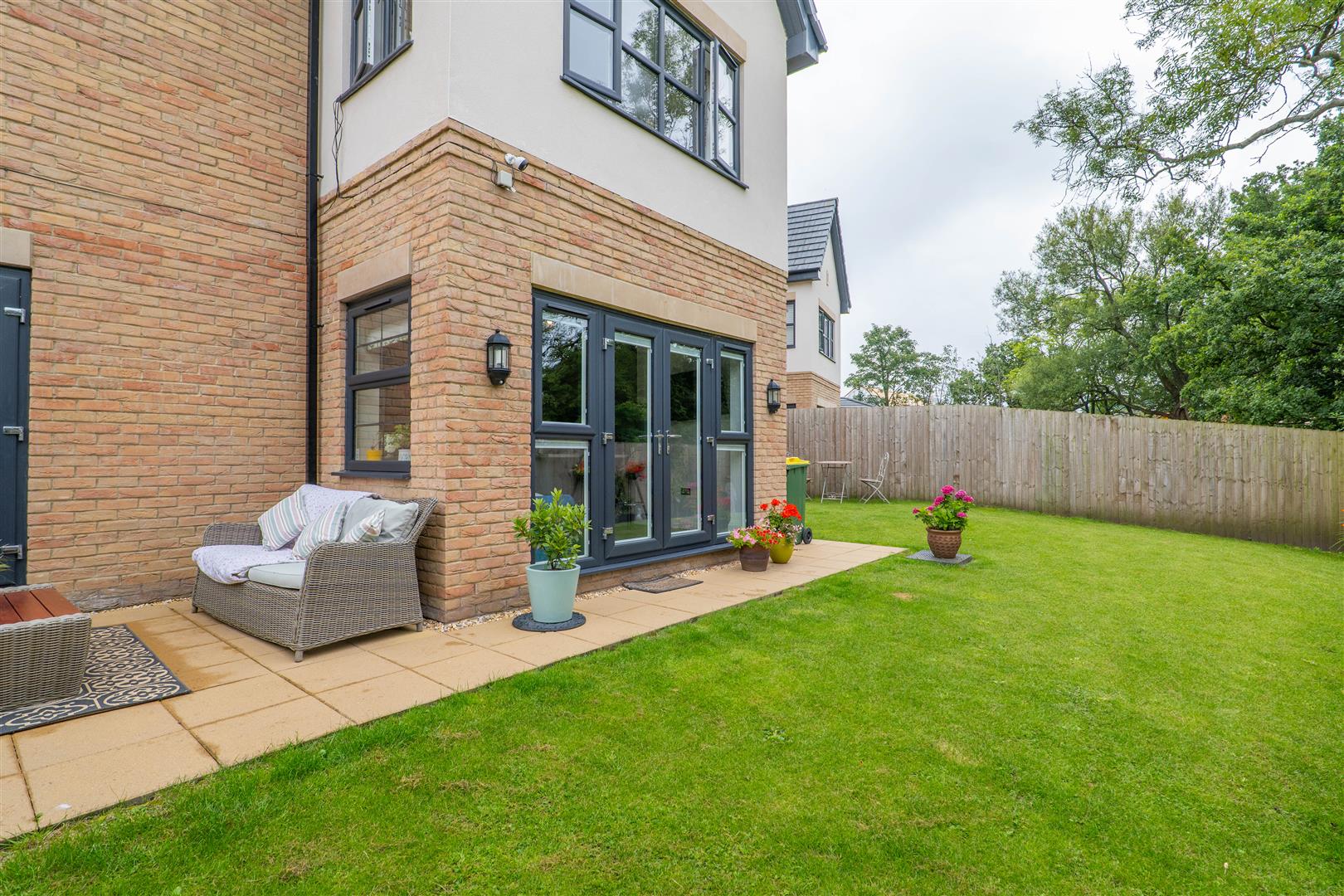 4 bed property in Parkside Drive, Preston
